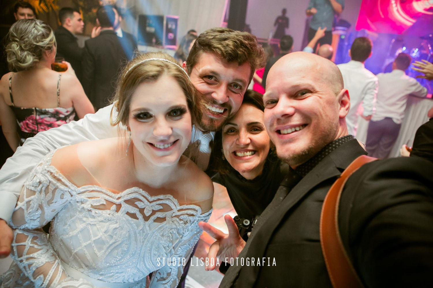 Foto Wedding Gisela e Maikon Foto Wedding Gisela e Maikon - Imagem 199
