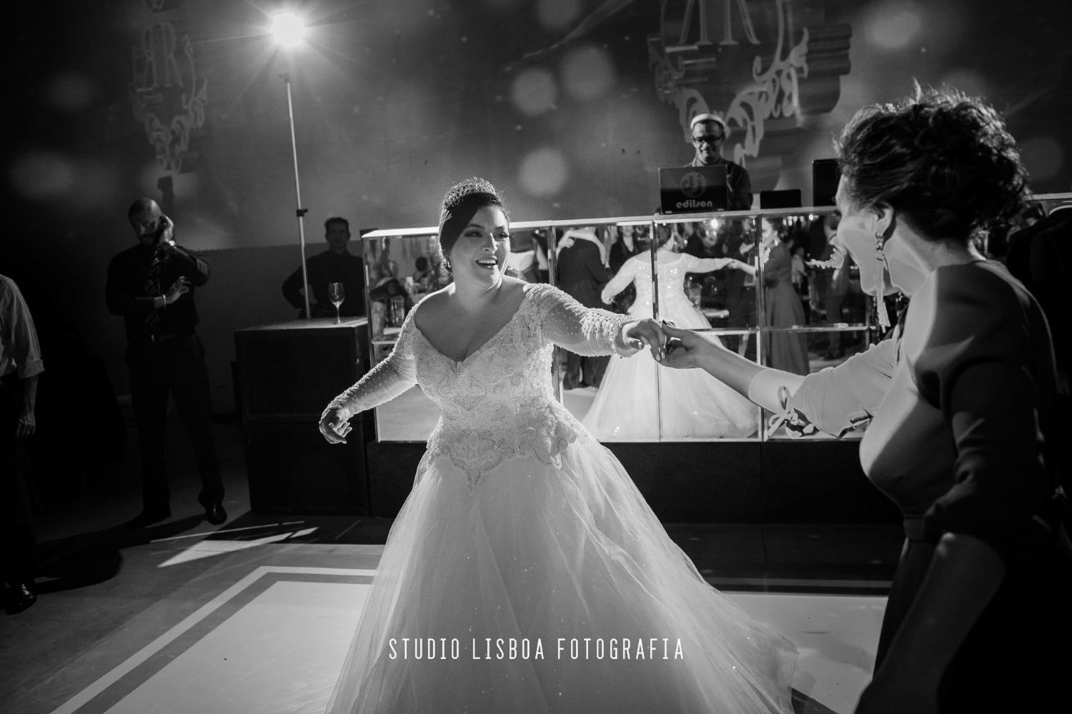 Foto Wedding Roberta e Roberth Foto Wedding Roberta e Roberth - Imagem 101