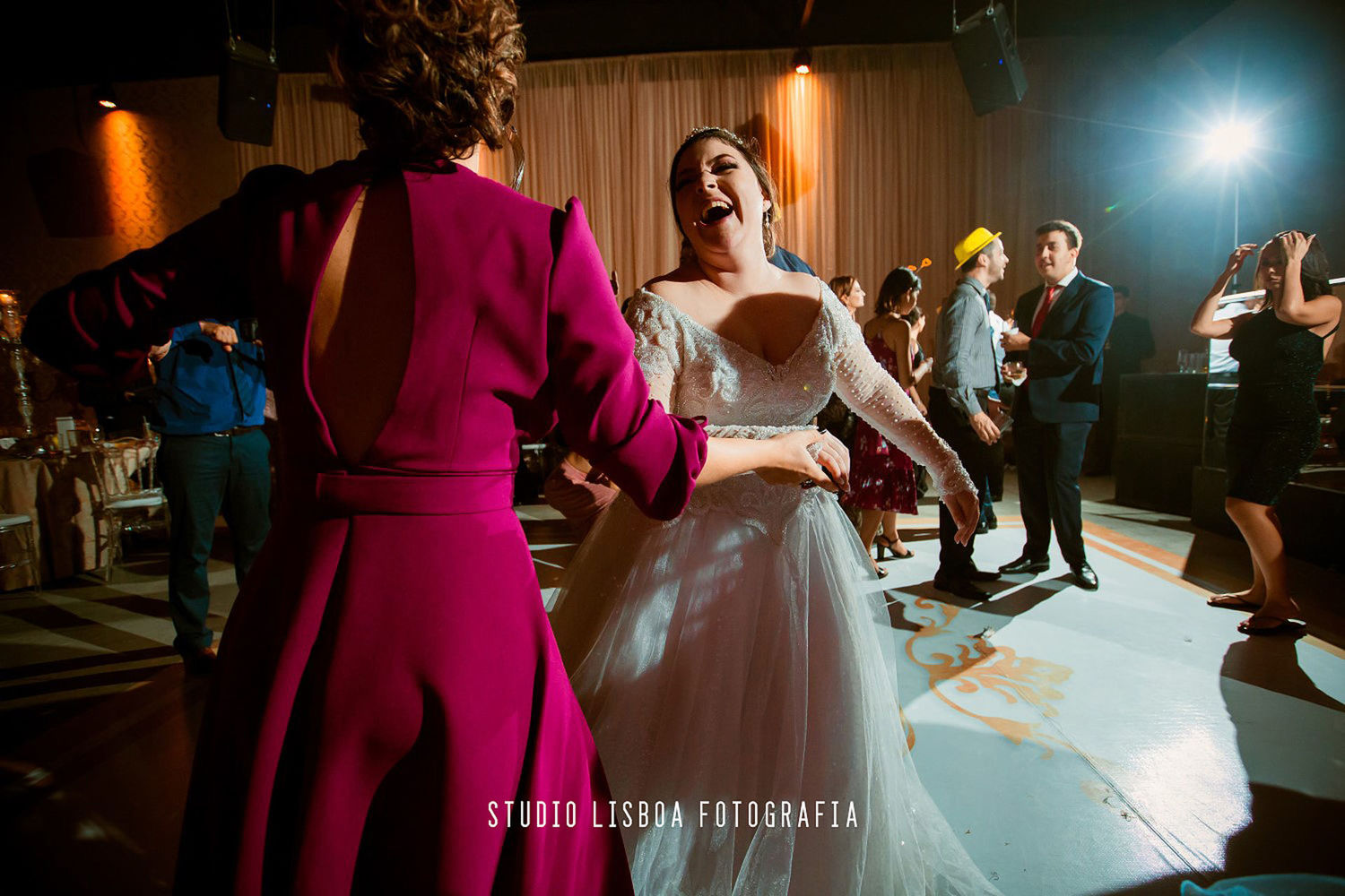 Foto Wedding Roberta e Roberth Foto Wedding Roberta e Roberth - Imagem 132