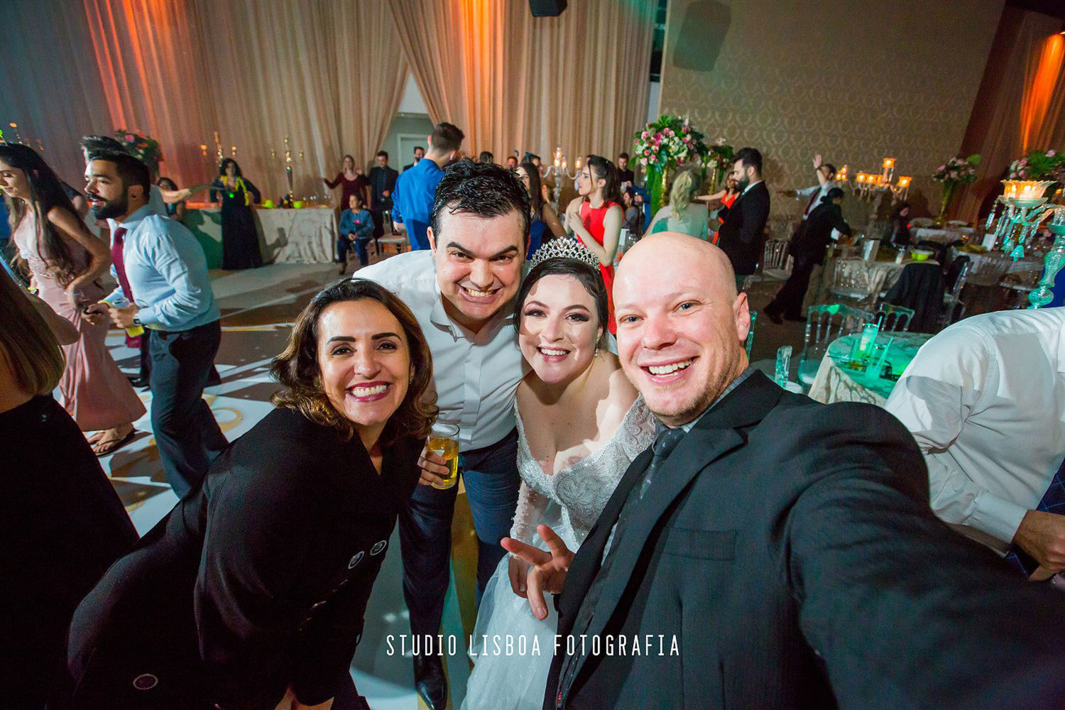Foto Wedding Roberta e Roberth Foto Wedding Roberta e Roberth - Imagem 157