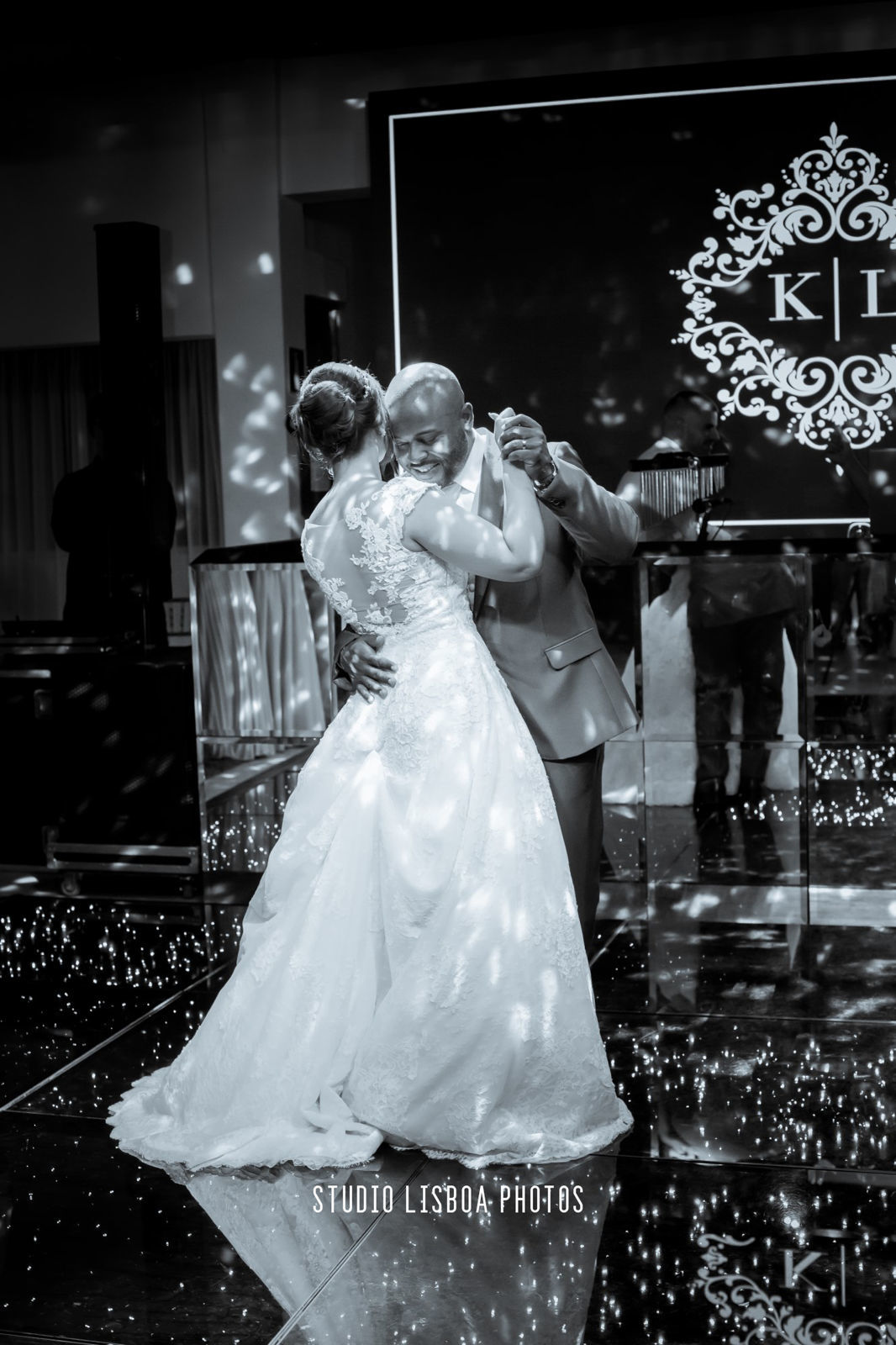 Foto WEDDING KAMYLA & LEANDRO Foto WEDDING KAMYLA & LEANDRO - Imagem 102
