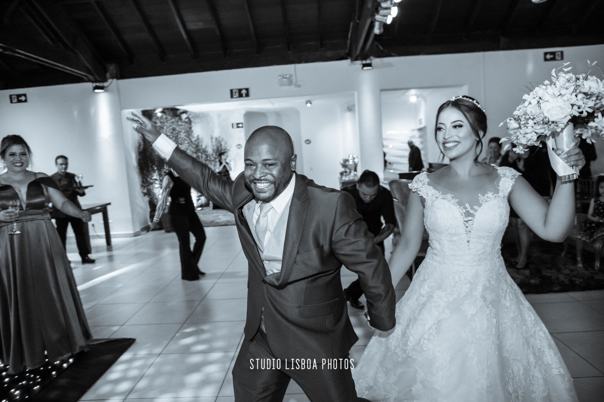 Foto WEDDING KAMYLA & LEANDRO Foto WEDDING KAMYLA & LEANDRO - Imagem 99