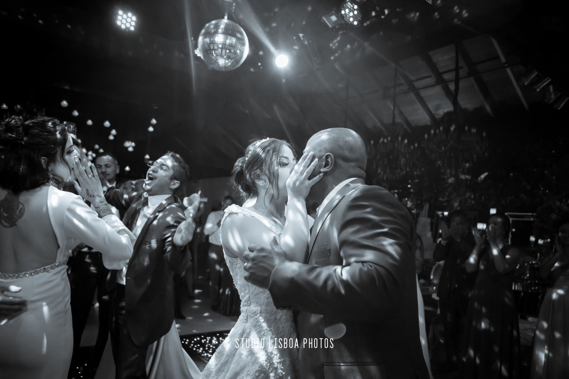 Foto WEDDING KAMYLA & LEANDRO Foto WEDDING KAMYLA & LEANDRO - Imagem 169